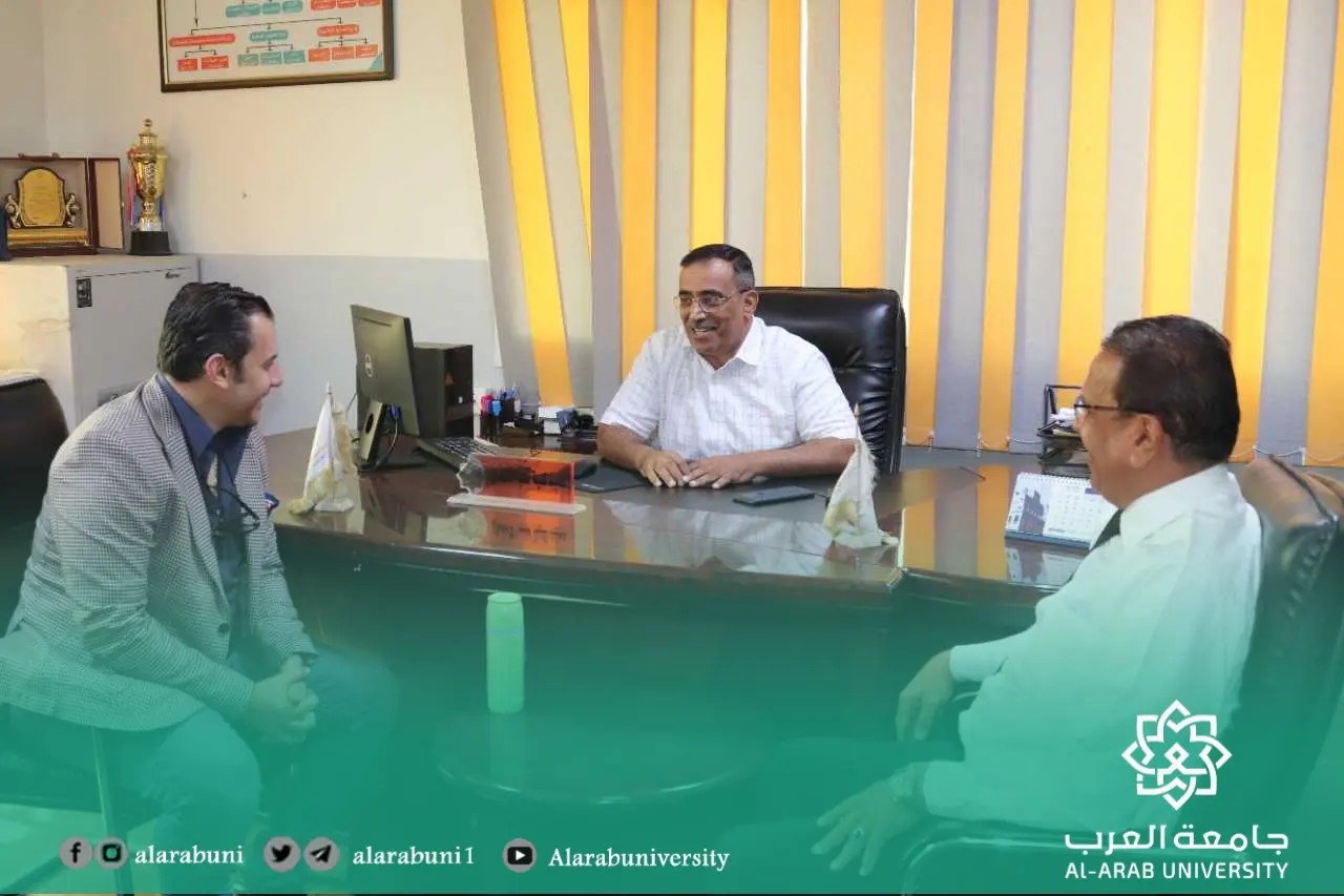 رئيس الجامعة يلتقي المحاضر المصري الدكتور محمد شمس الدين