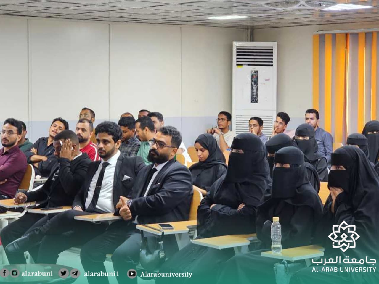 كلية طب الأسنان بجامعة العرب تنظم يومًا علميًا لمناقشة أبحاث تخرج طلاب السنة النهائية