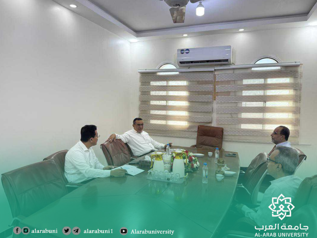 رئيس جامعة العرب يبحث مع نائب رئيس جامعة الأحقاف التعاون المشترك